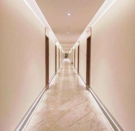 Hotel Treebo Sai Rekha Inn