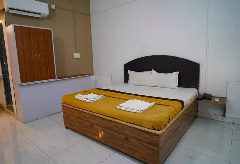 Hotelli Shree Residency Nagaon