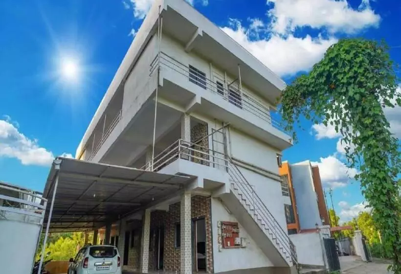 Hotelli Shree Residency Nagaon
