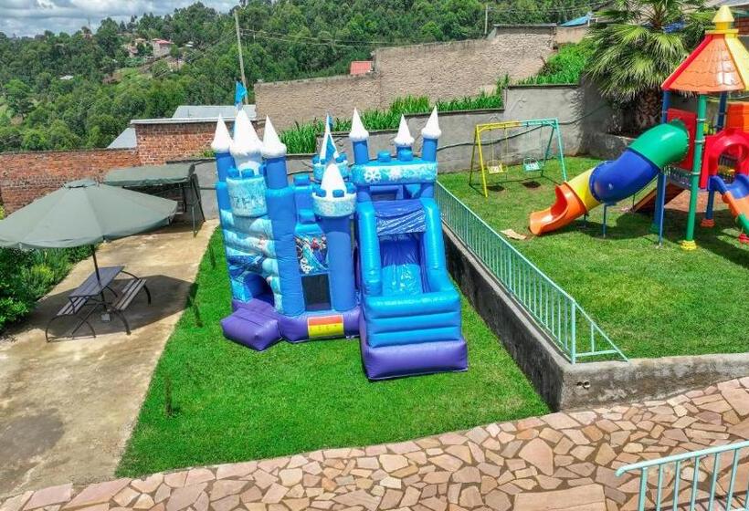 هتل The Galalo S Park Keroka