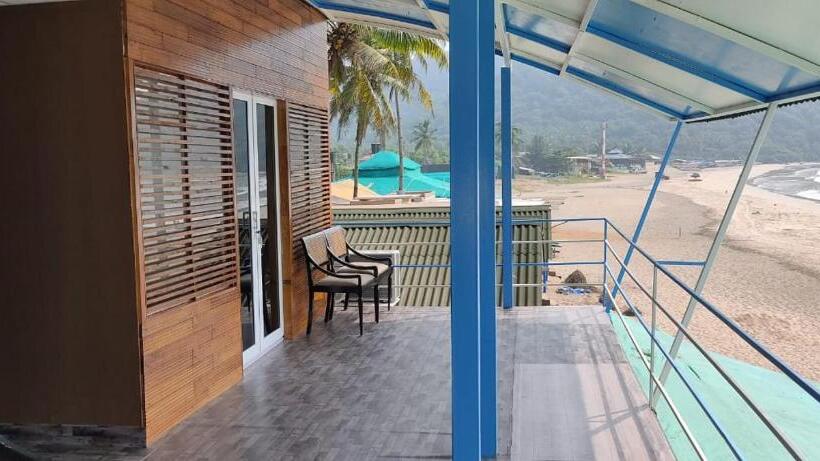 Hotelli The Tito S Blue Sky Beach Resort