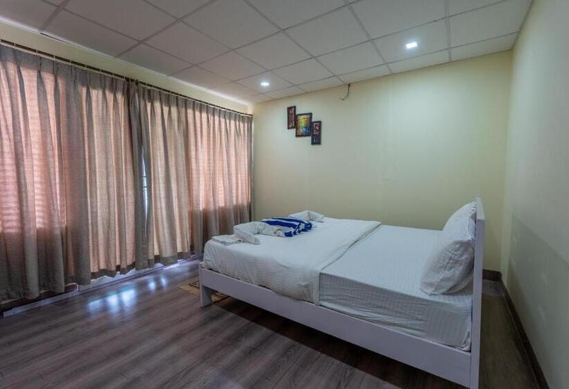 Hotelli The Tito S Blue Sky Beach Resort