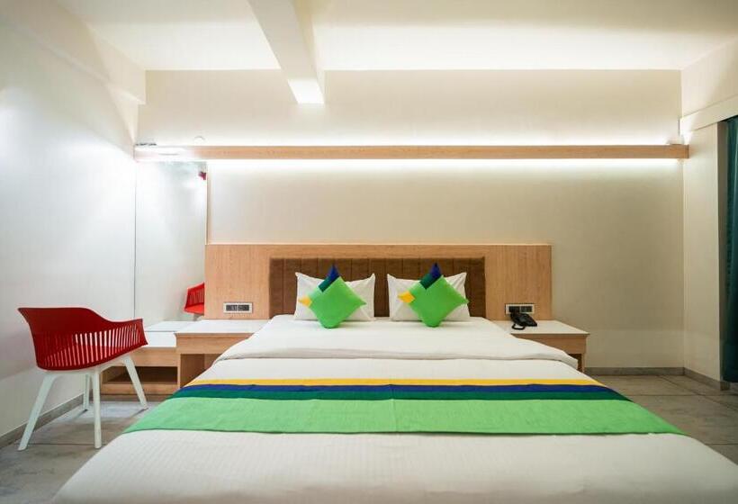 Hotel Treebo Sai Rekha Inn