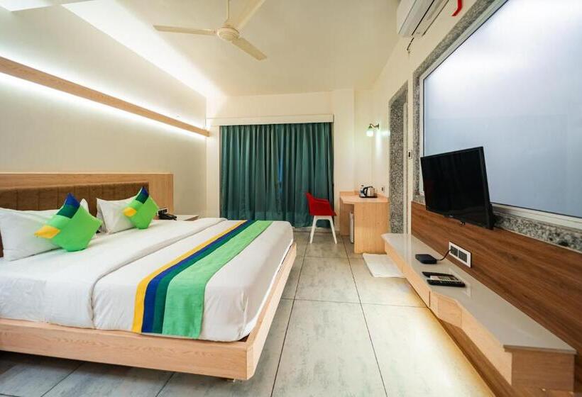 Hotel Treebo Sai Rekha Inn