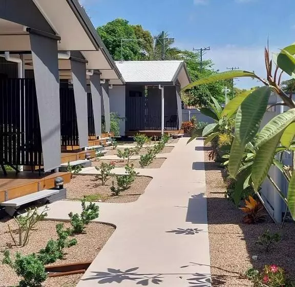 モーテル The Dugongs  Rest