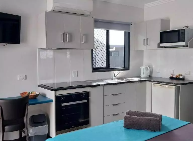 モーテル The Dugongs  Rest