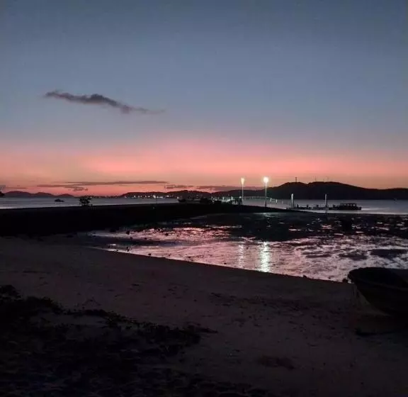 モーテル The Dugongs  Rest