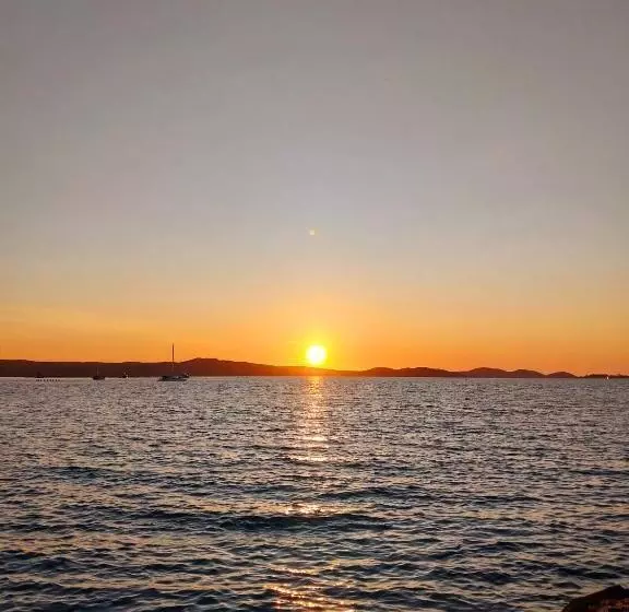 モーテル The Dugongs  Rest