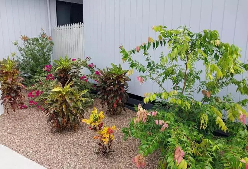 モーテル The Dugongs  Rest