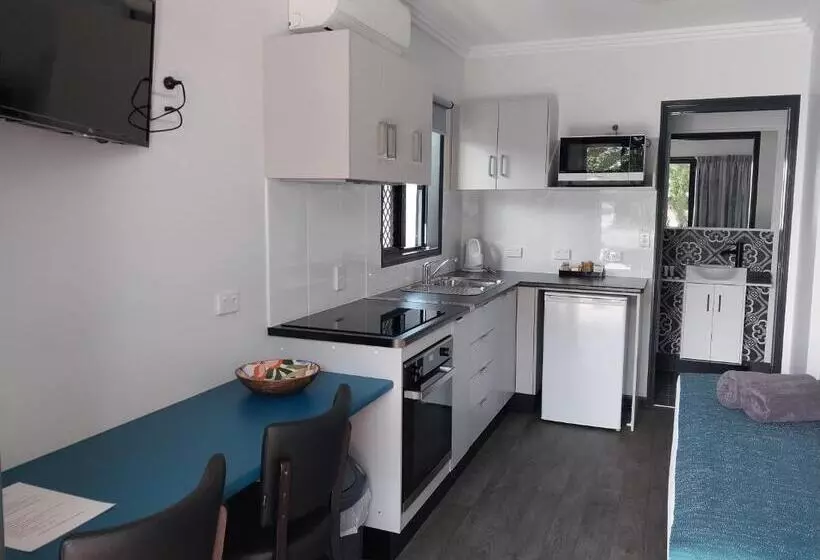 モーテル The Dugongs  Rest