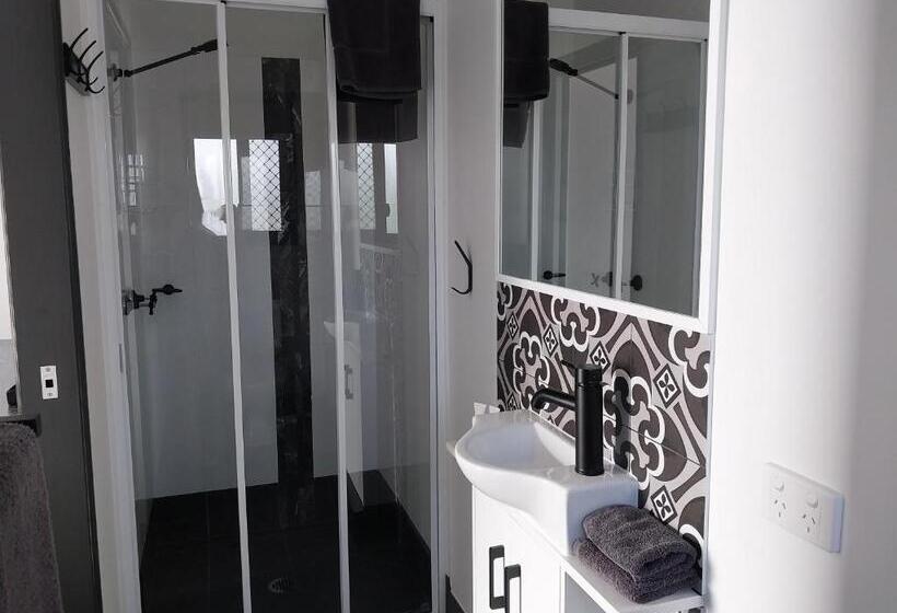 מוטל The Dugongs  Rest