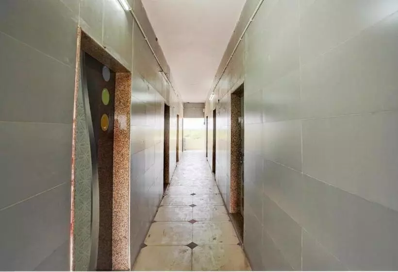Oyo Ramdev Hotel & Guest House