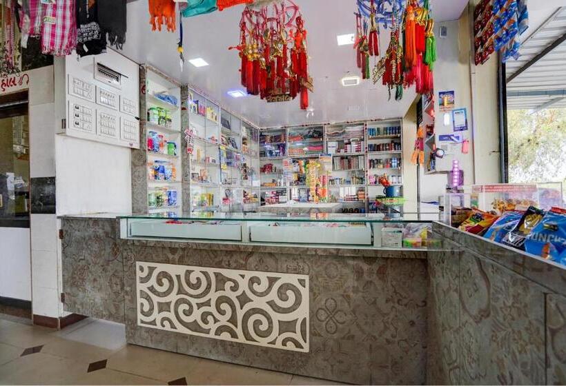 Oyo Ramdev Hotel & Guest House