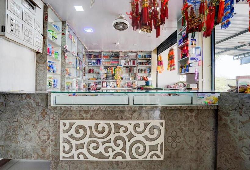 Oyo Ramdev Hotel & Guest House