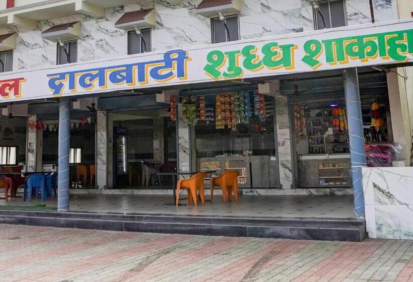 Oyo Ramdev Hotel & Guest House