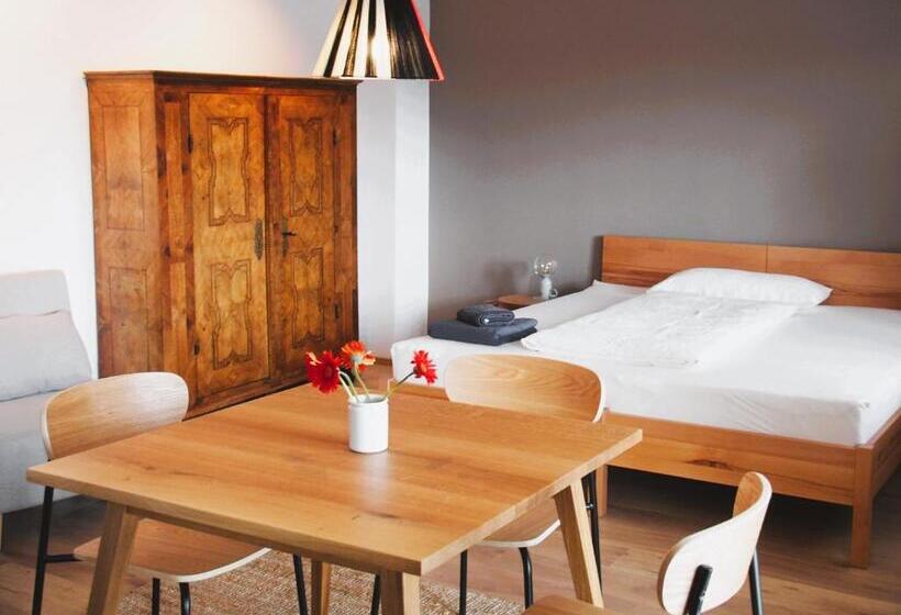 Pensão Alte Seifensiederei Thay