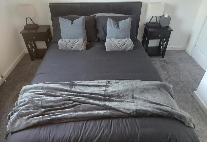 بنسيون Eden Stays