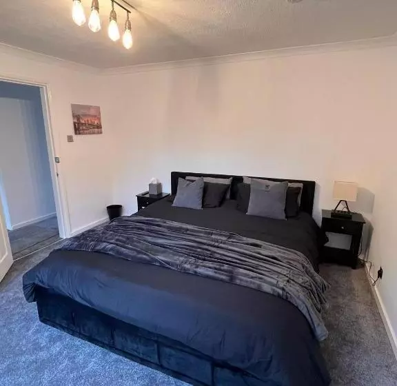 ペンション Eden Stays