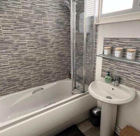 بنسيون Eden Stays