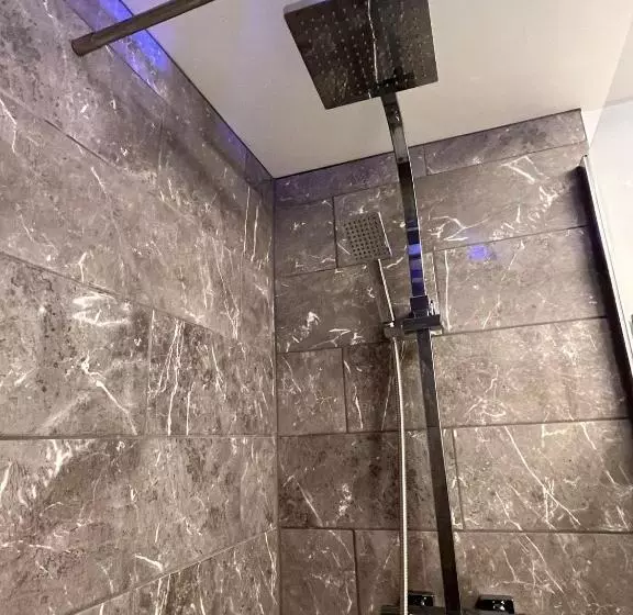 ペンション Eden Stays