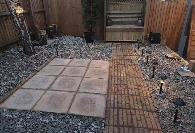 ペンション Eden Stays