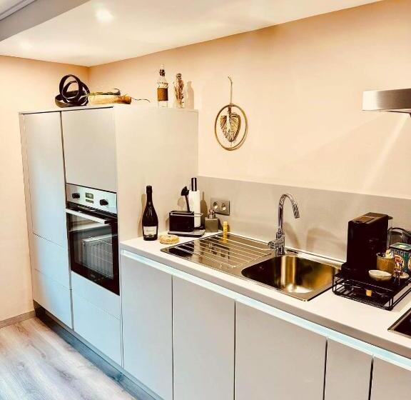 پانسیون L Entre 2 Suite Wellness