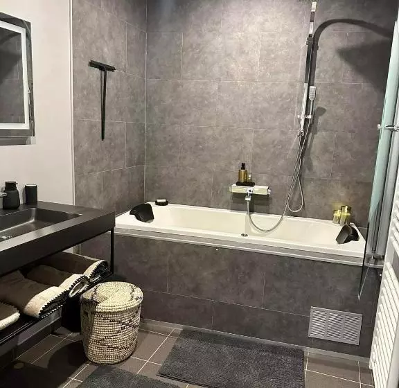 Majatalo L Entre 2   Suite Wellness