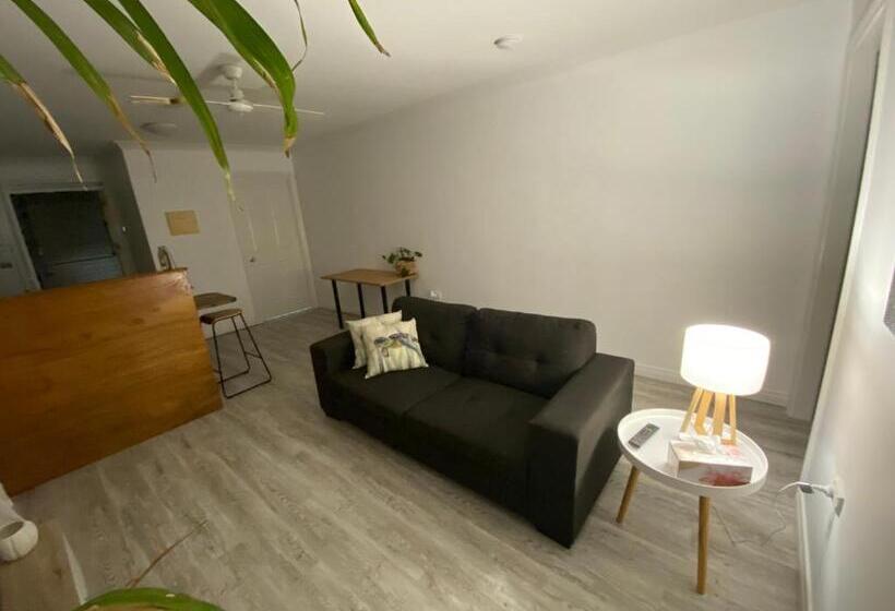 פנסיון Ocean Sunset Villa