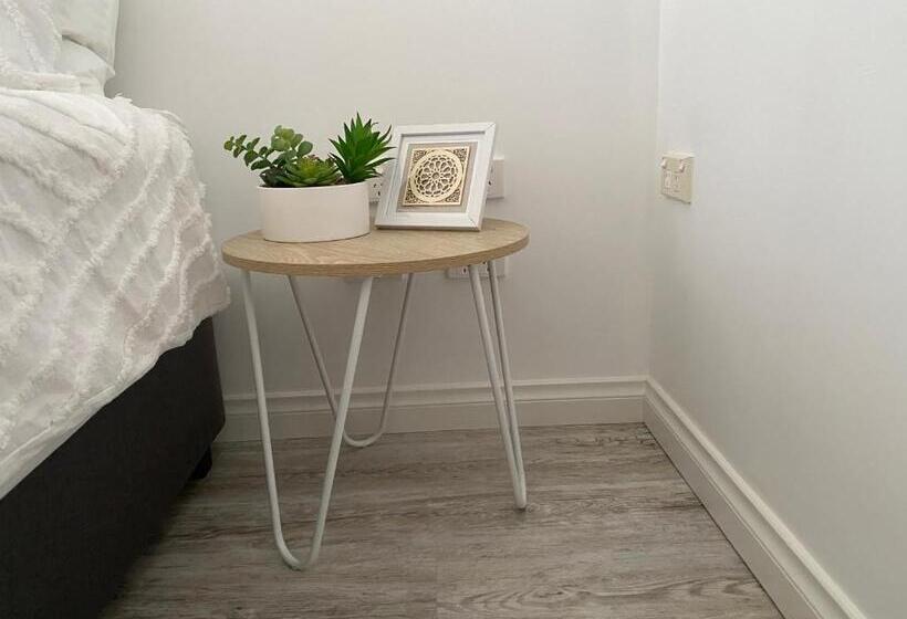 פנסיון Ocean Sunset Villa