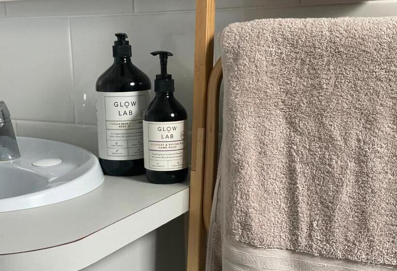 פנסיון Ocean Sunset Villa