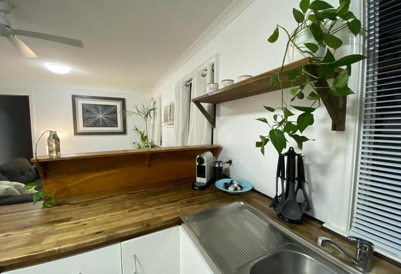 פנסיון Ocean Sunset Villa