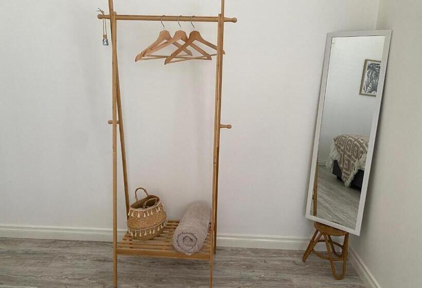 פנסיון Ocean Sunset Villa