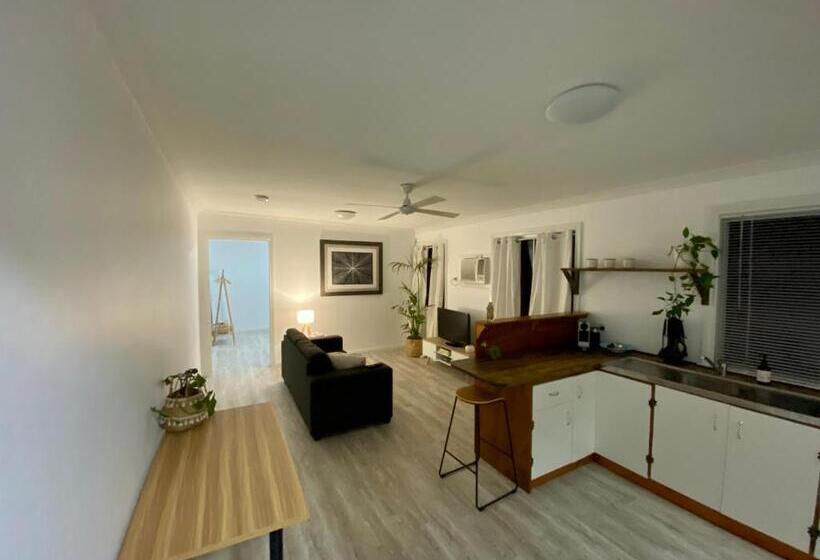 פנסיון Ocean Sunset Villa