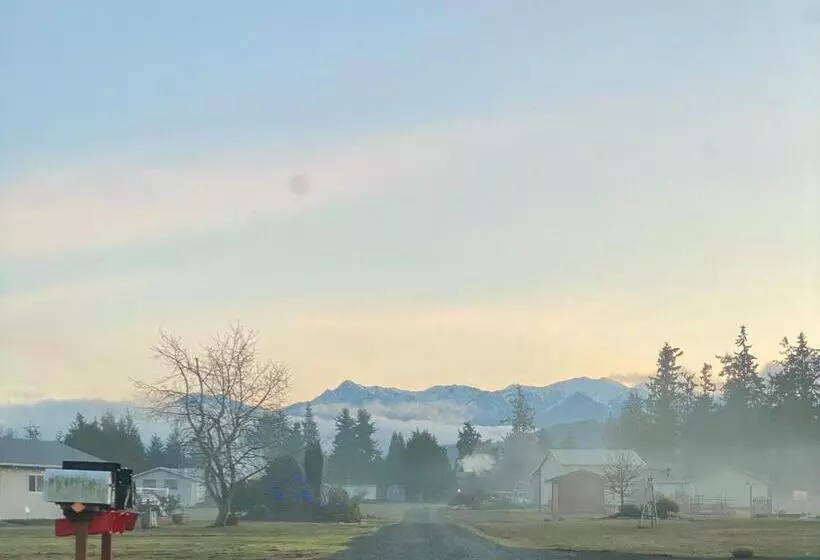 ペンション Olympic Trail Retreat