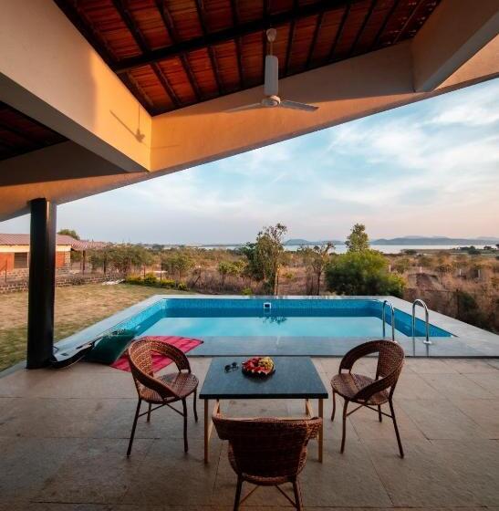 Pensão Rivercrest Stays