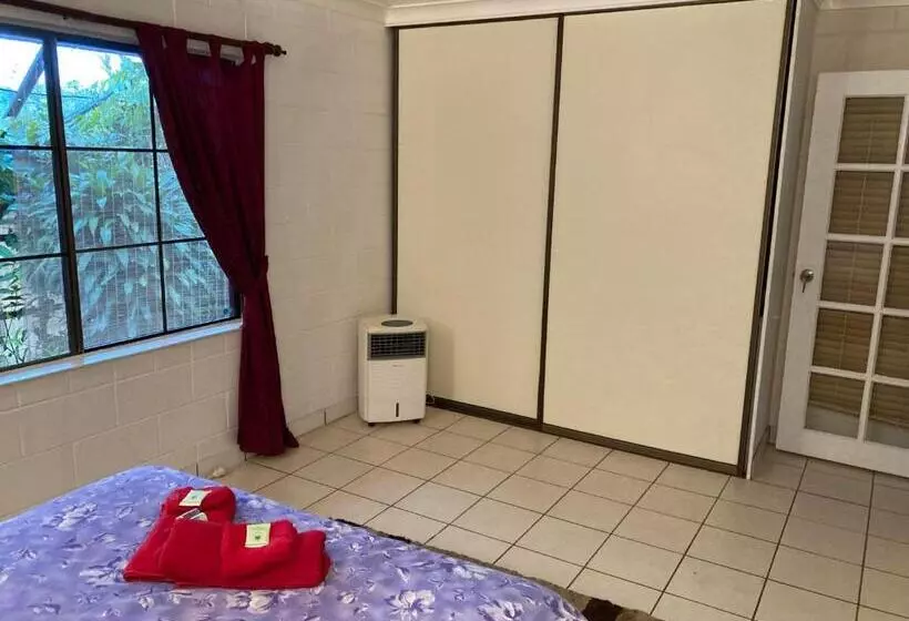 ペンション Tarzali Boho Gardens Guest House
