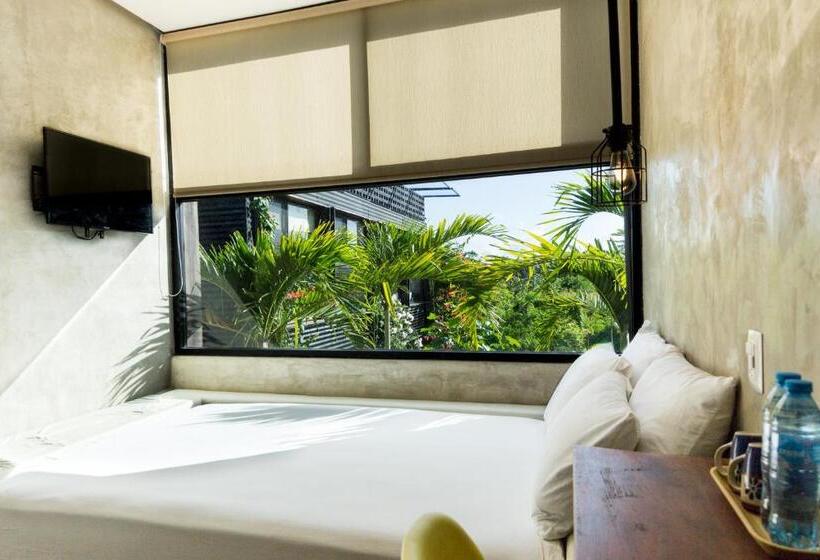 Urban Bacalar Trie Hotels