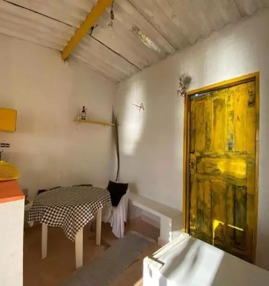 Aamiaismajoitus (B&B) Castelo Caiçara