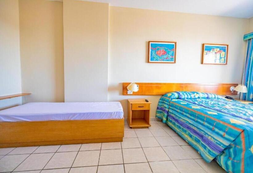 Forte Dos Reis Magos Apart