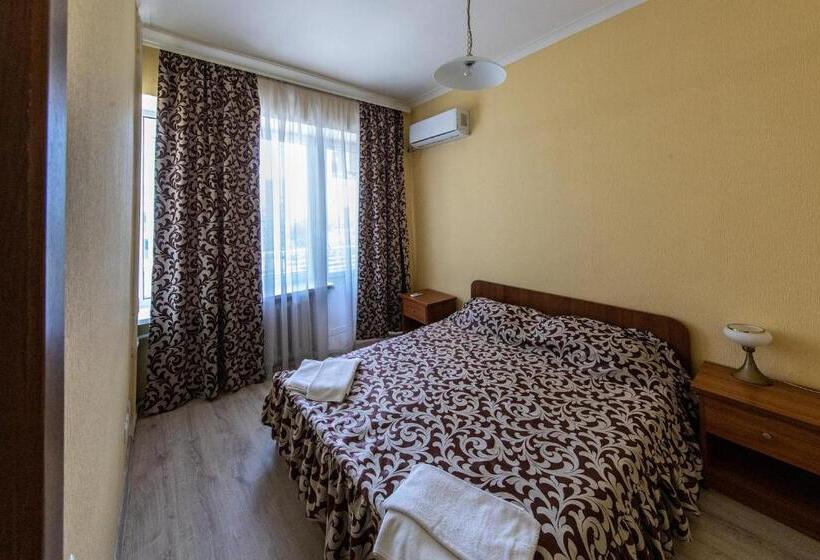 Szálloda біла акація