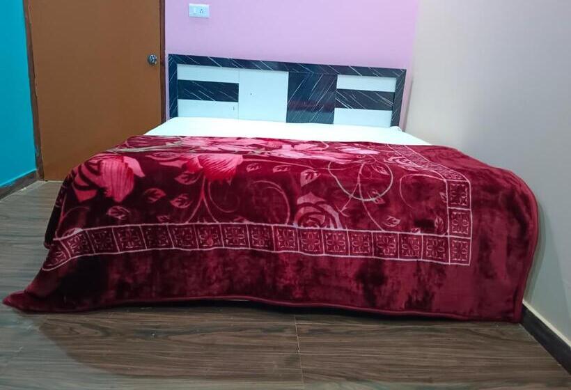 Hotel Ayodhya Residency 5 Min Walking From Ram Janmabhoomi