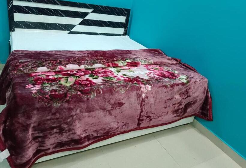 Hotel Ayodhya Residency 5 Min Walking From Ram Janmabhoomi