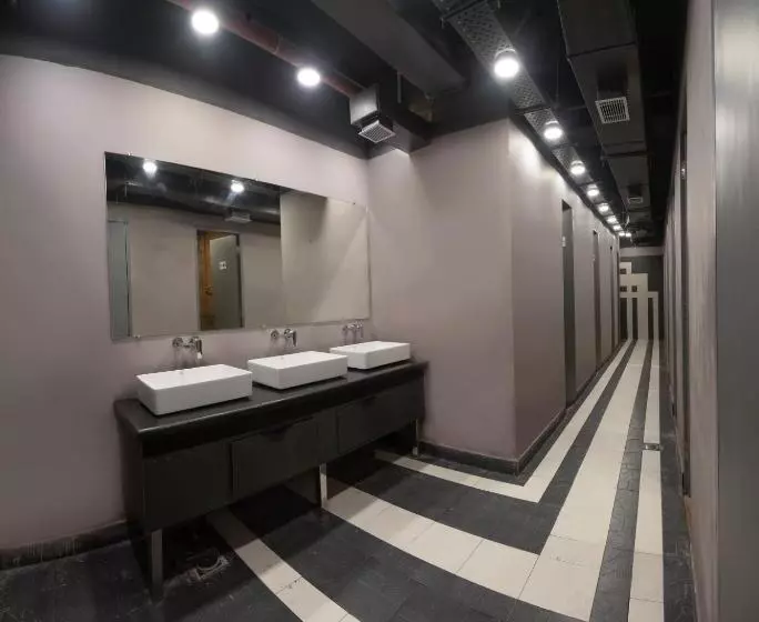 カプセルホテル Japanese Style Pod Hotel   Naptapgo   1m Ec Metro, Wifi, Lounge, Cafe
