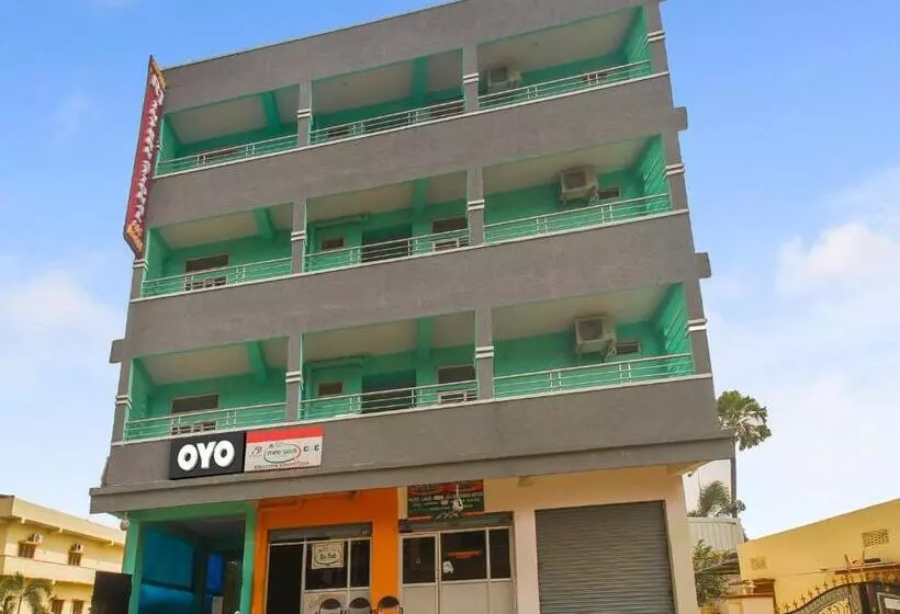 ホテル Oyo R.j.international