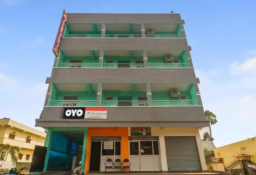 ホテル Oyo R.j.international