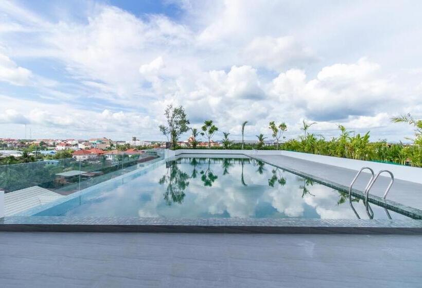 Sky Park Condotel & Residence