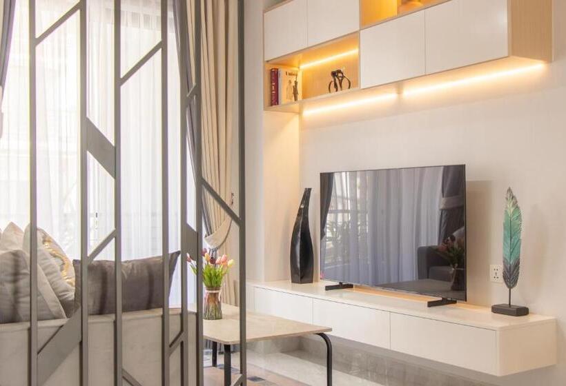 Sky Park Condotel & Residence