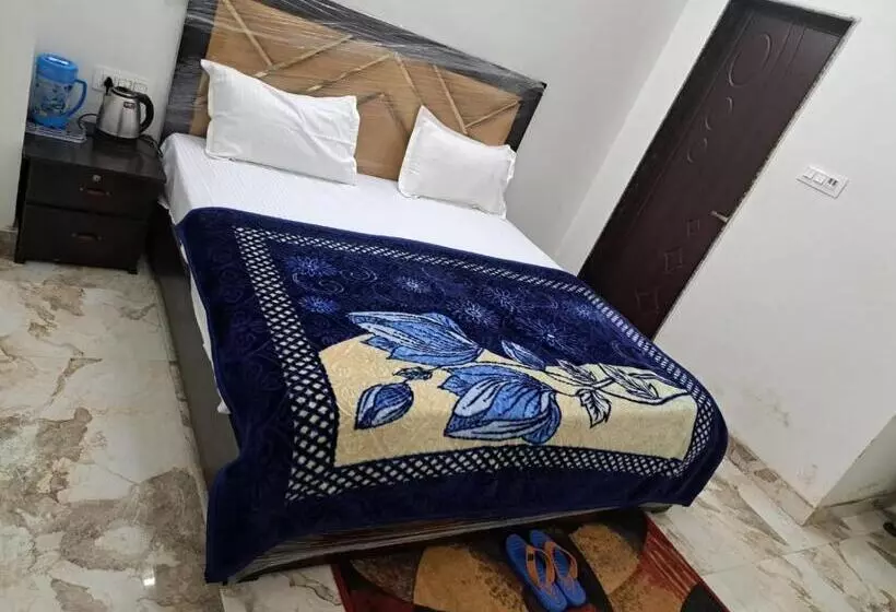 Hotelli Vraj Anand By Wb Inn