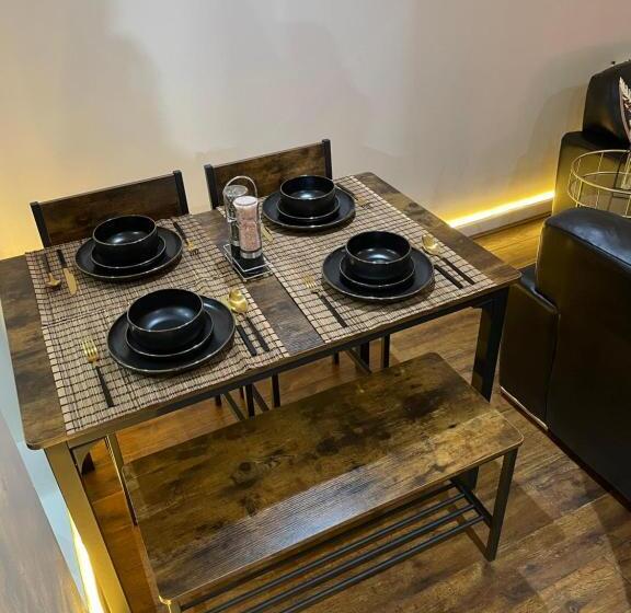 Luxury 1 Or 2 Bedroom Apartment Birmingham City Centre