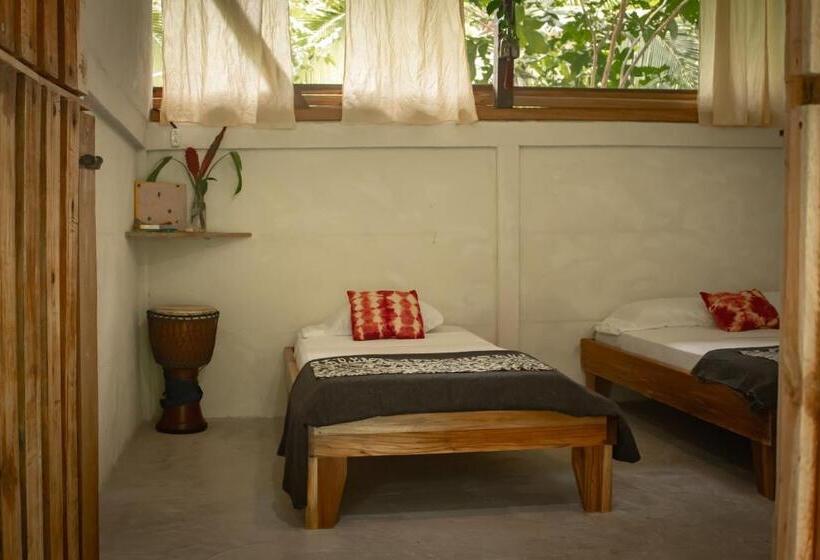 پانسیون Casa Raiz